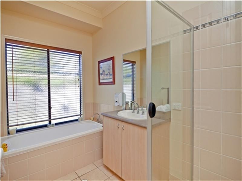 8 Bendee Court, Narangba QLD 4504