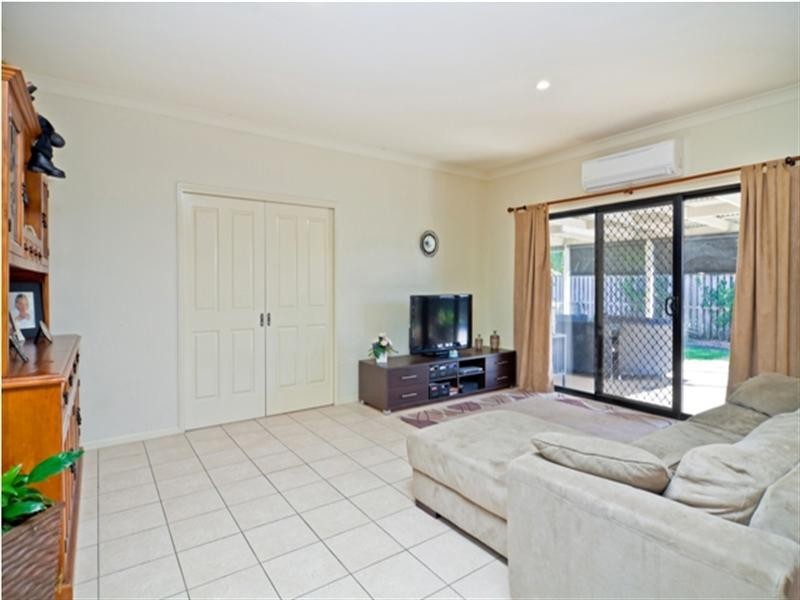 8 Bendee Court, Narangba QLD 4504