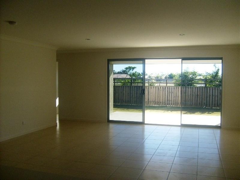 6 Swanston Crescent, Narangba QLD 4504