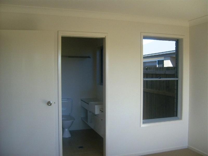 6 Swanston Crescent, Narangba QLD 4504