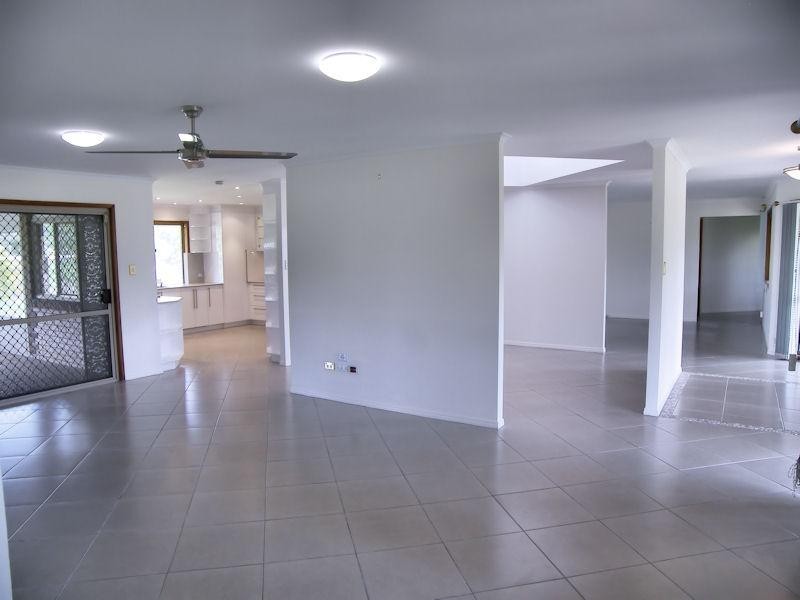 112 Morris Road, Elimbah QLD 4516