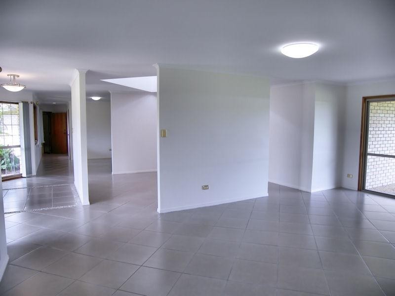 112 Morris Road, Elimbah QLD 4516