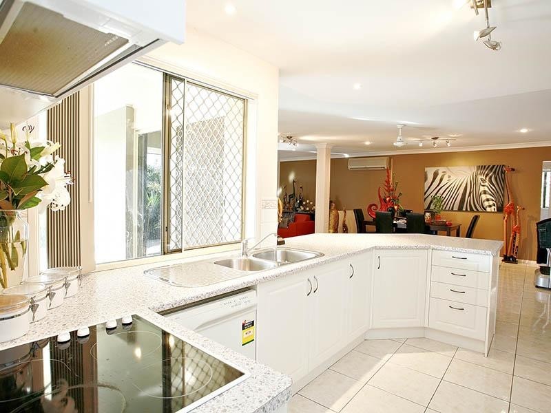 4 Como Court, Narangba QLD 4504