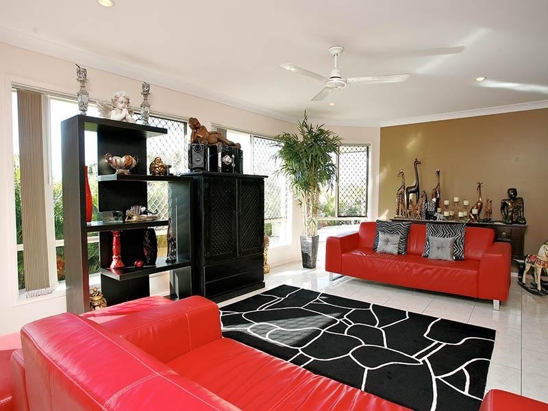 4 Como Court, Narangba QLD 4504