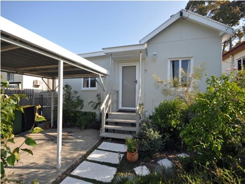 7 Joseph Street, Margate QLD 4019