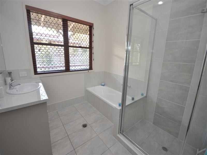 1162 Oakey Flat Road, Narangba QLD 4504