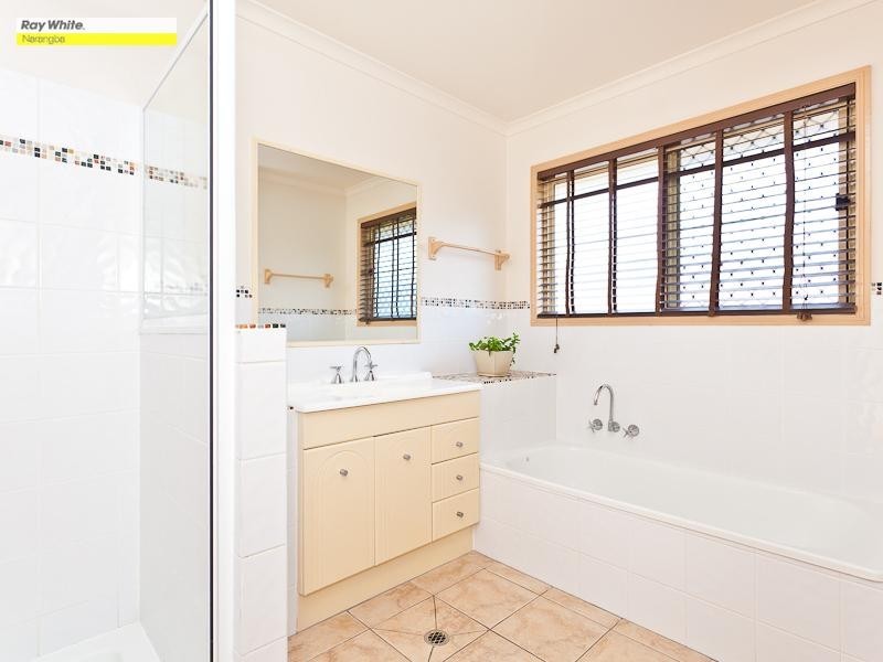 19 Piccabeen Court, Narangba QLD 4504