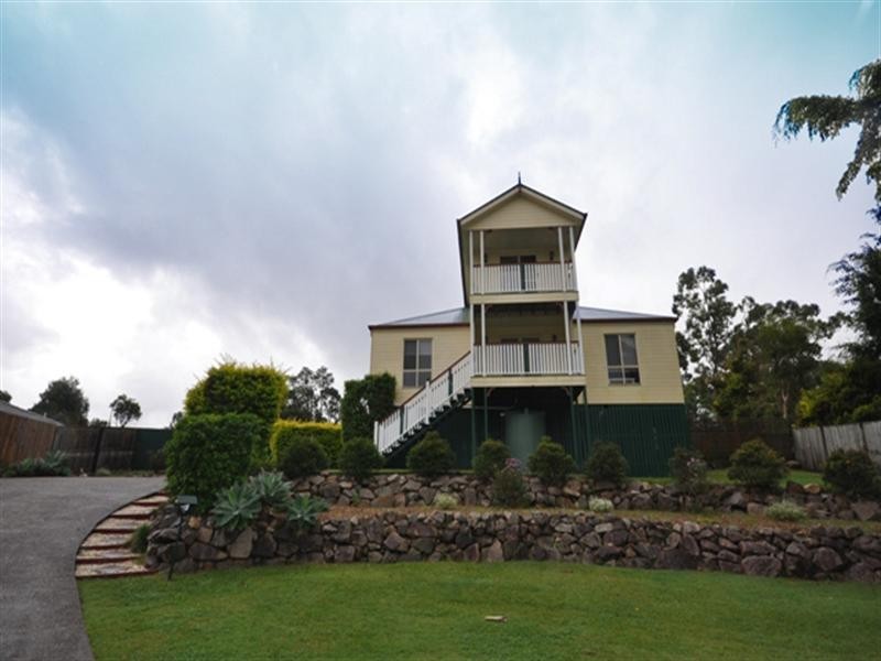 13 Tantallon Place, Narangba QLD 4504