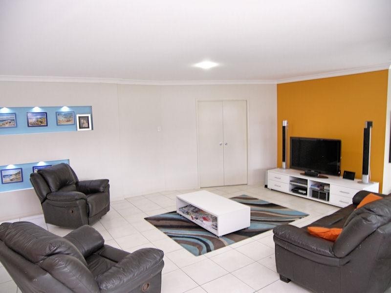 1 Wedgetail Circuit, Narangba QLD 4504