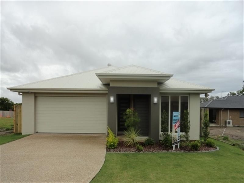 4 Smudgee Close, Narangba QLD 4504