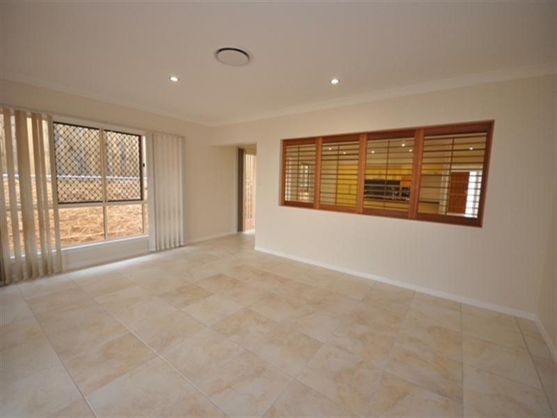 62 Rolland Parade, Warner QLD 4500