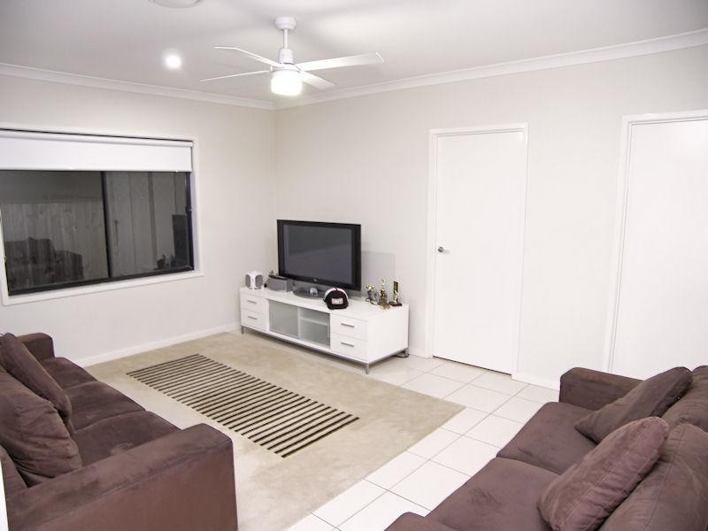 41 Creekside Drive, Narangba QLD 4504