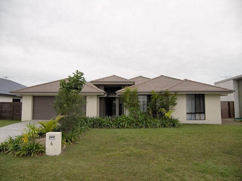 4 Angophora Close, Narangba QLD 4504