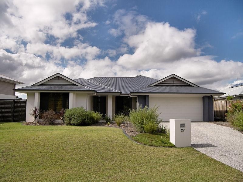 27 Wedgetail Circuit, Narangba QLD 4504