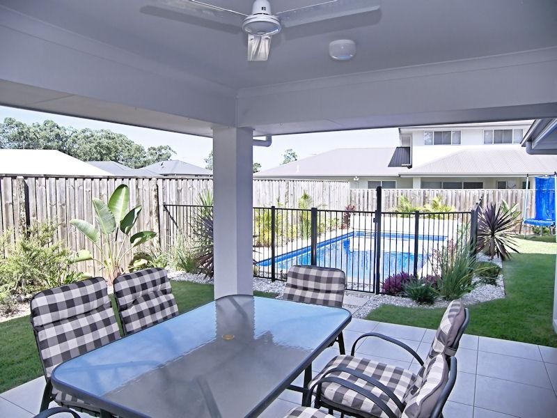 27 Wedgetail Circuit, Narangba QLD 4504