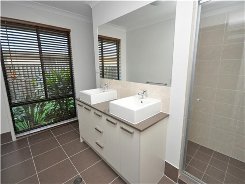 10 King Parrot Close, Narangba QLD 4504