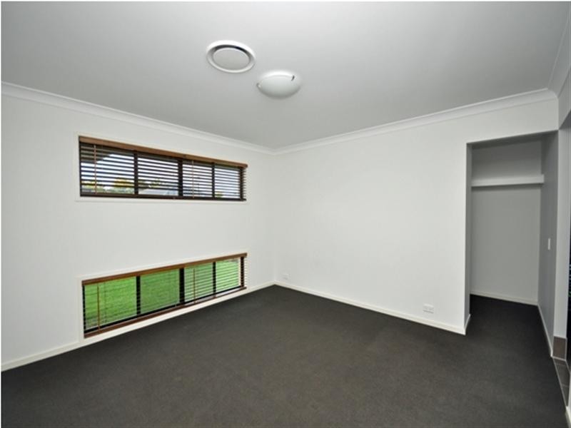 10 King Parrot Close, Narangba QLD 4504