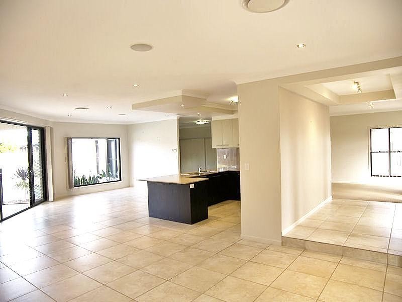 7 Peppertree Court, Narangba QLD 4504