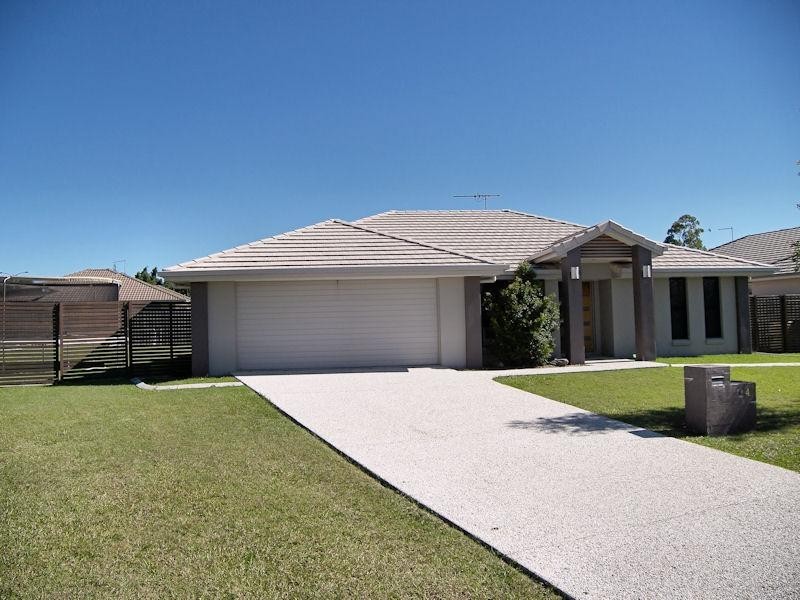 4 Azure Court, Narangba QLD 4504