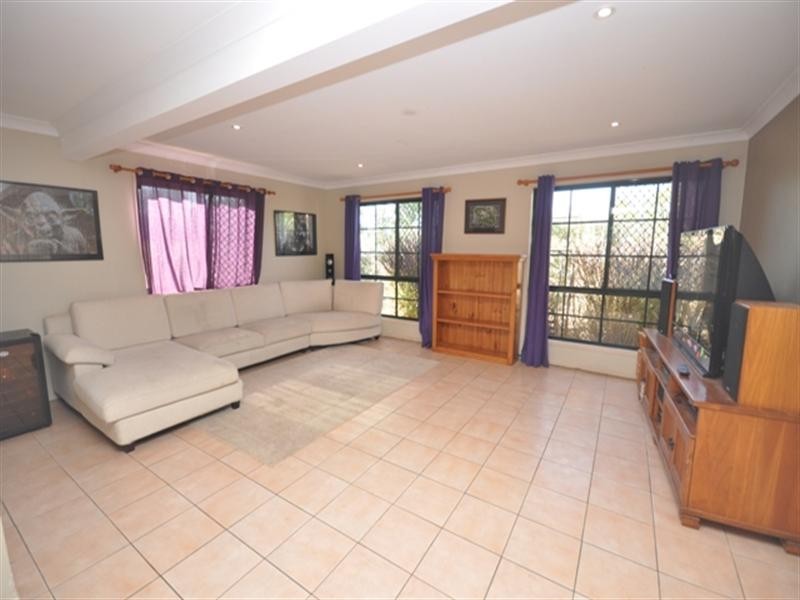 16 Kilmarnock Court, Narangba QLD 4504