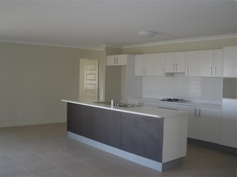 39 Baphal Crescent, Narangba QLD 4504