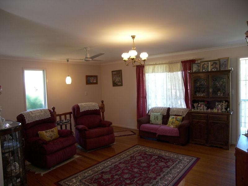 10 Glenross Place, Narangba QLD 4504