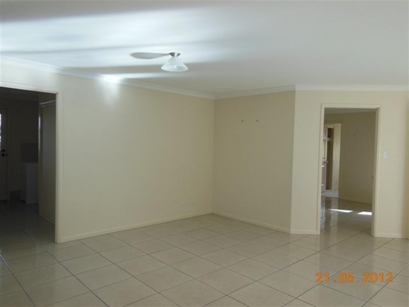 102 Creekside Drive, Narangba QLD 4504