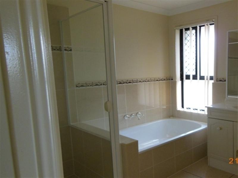 102 Creekside Drive, Narangba QLD 4504