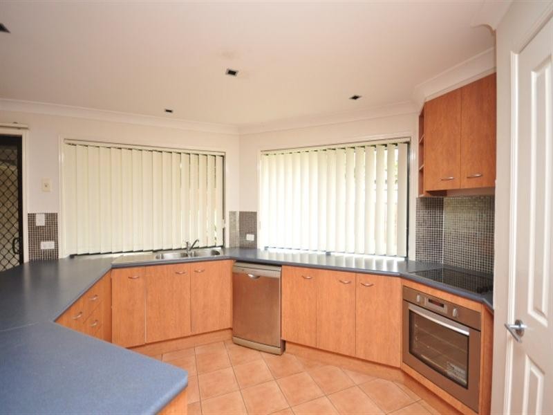 8 Ontario Crescent, Narangba QLD 4504