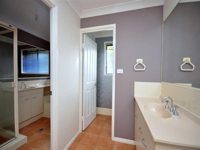 8 Ontario Crescent, Narangba QLD 4504