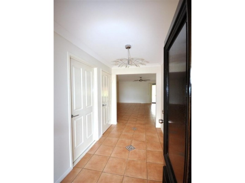 8 Ontario Crescent, Narangba QLD 4504