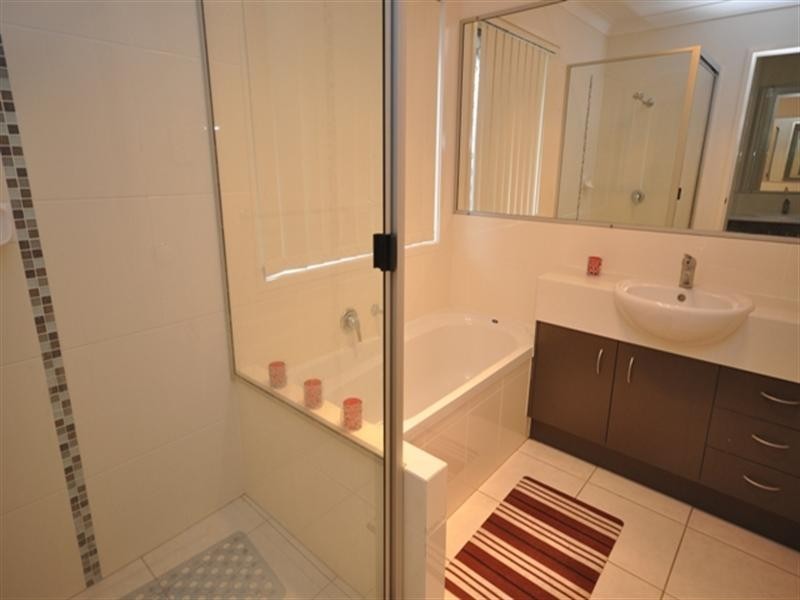 1146 Oakey Flat Road, Narangba QLD 4504