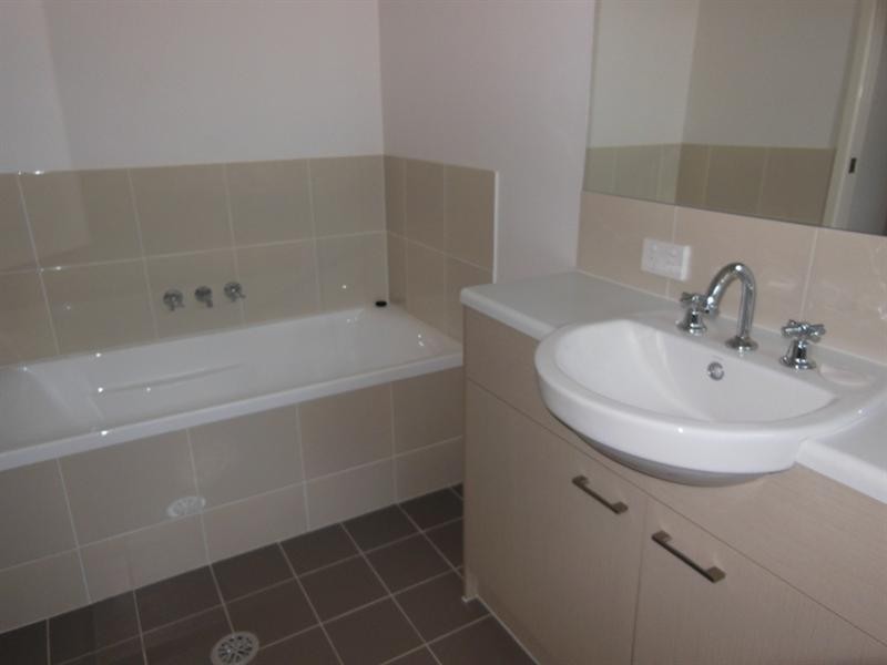 8/16 David Street, Burpengary QLD 4505