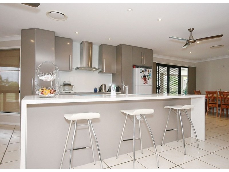 222 Nairn Road, Morayfield QLD 4506