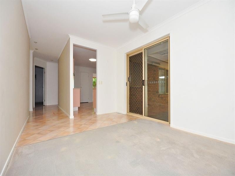 3 Cania Crescent, Petrie QLD 4502