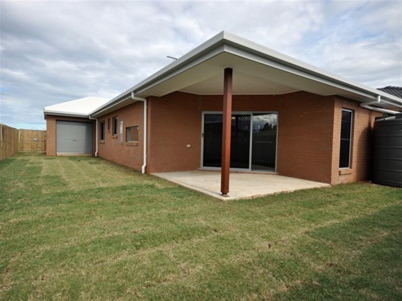 7 Braxlaw Crescent, Dakabin QLD 4503