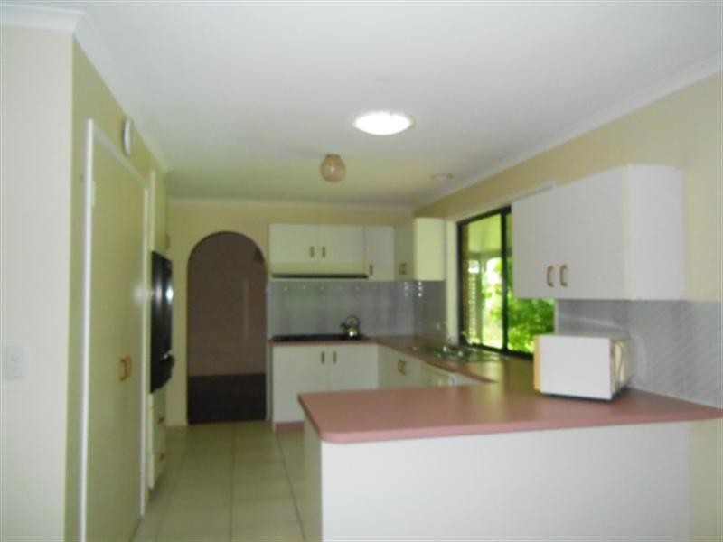 2 Blewers Road, Morayfield QLD 4506