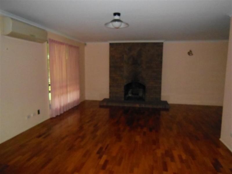 2 Blewers Road, Morayfield QLD 4506