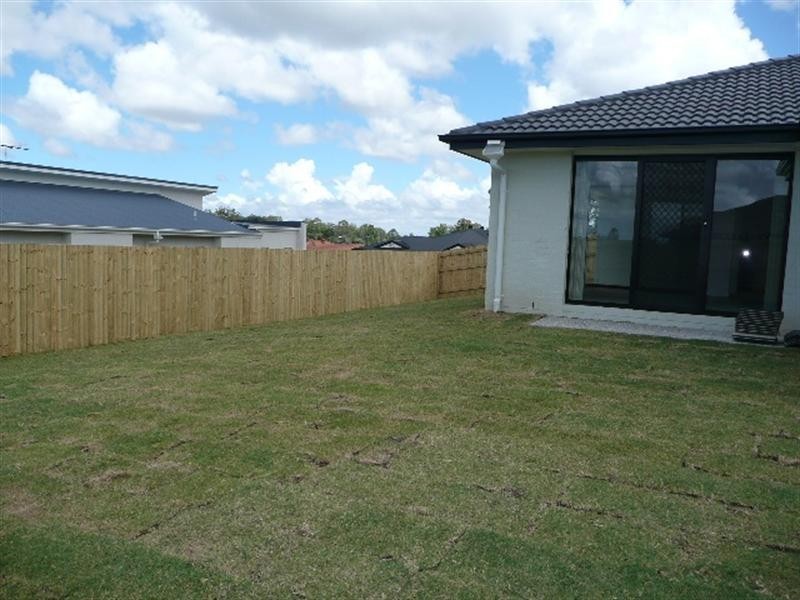 16 Lilly Anna Lane, Narangba QLD 4504