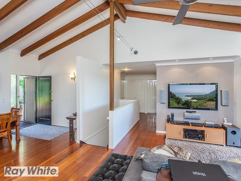 1198 Oakey Flat Road, Narangba QLD 4504