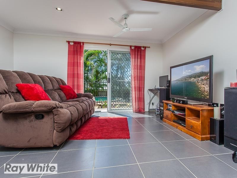 1198 Oakey Flat Road, Narangba QLD 4504