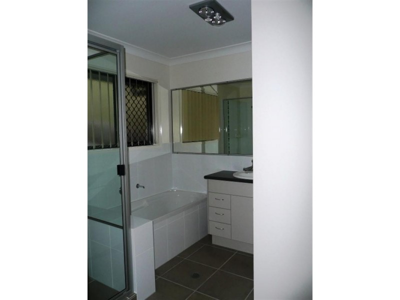 6 Valleyview Street, Narangba QLD 4504