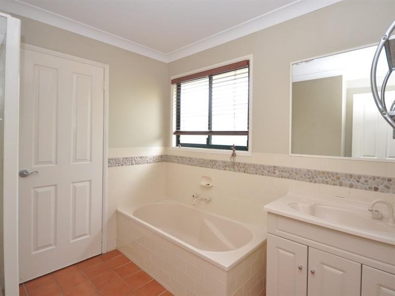 16 Kilmarnock Court, Narangba QLD 4504