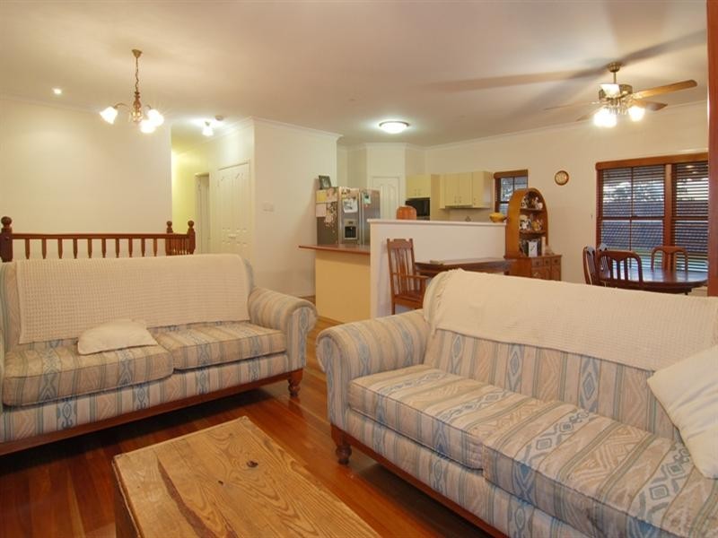 5 Esplanade, Deception Bay QLD 4508
