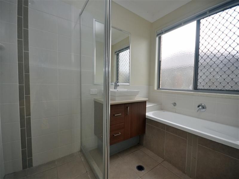 9 Thistledome Street, Morayfield QLD 4506