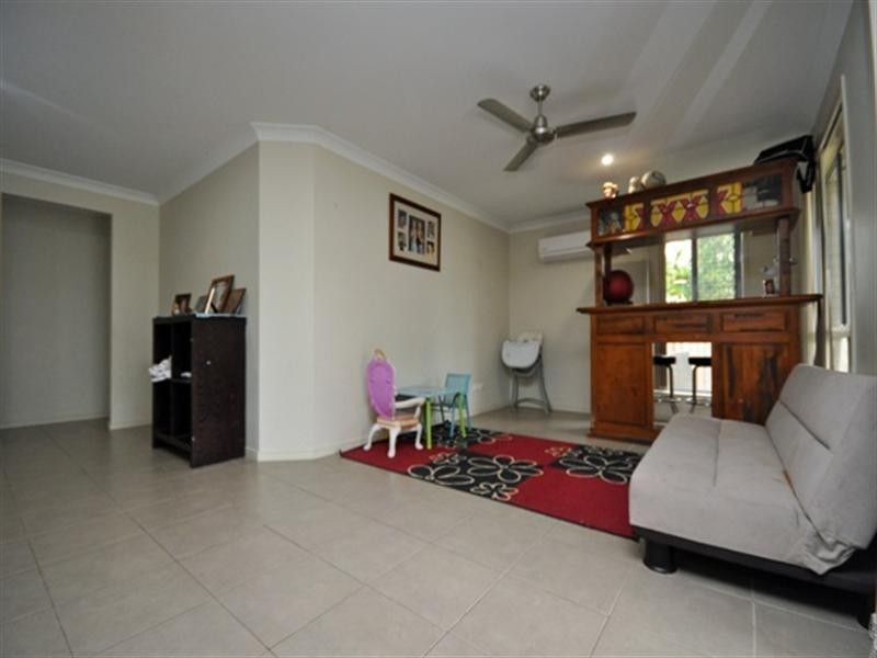 9 Thistledome Street, Morayfield QLD 4506