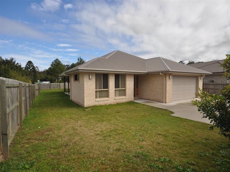 9 Desmond Street, Narangba QLD 4504