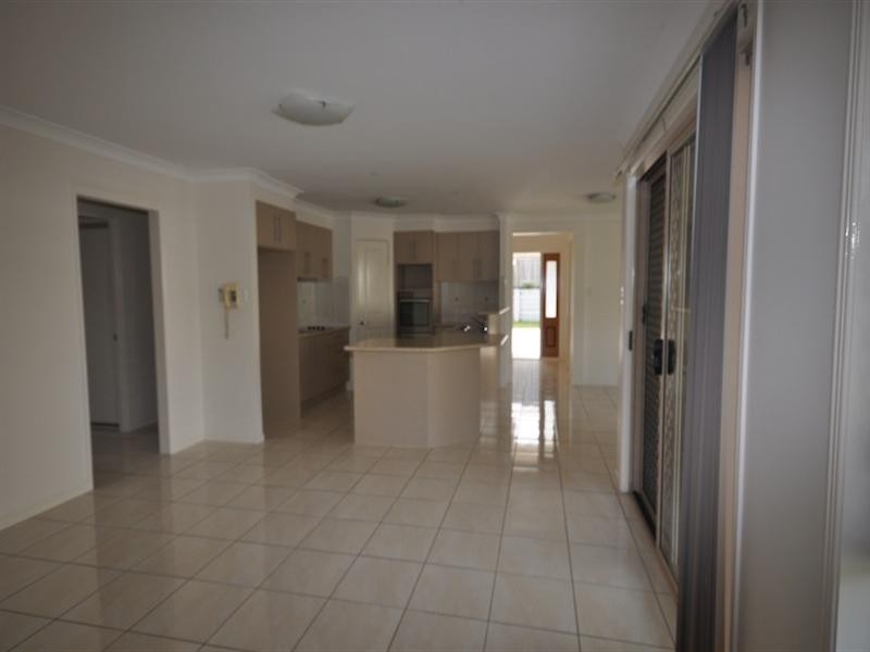 9 Desmond Street, Narangba QLD 4504