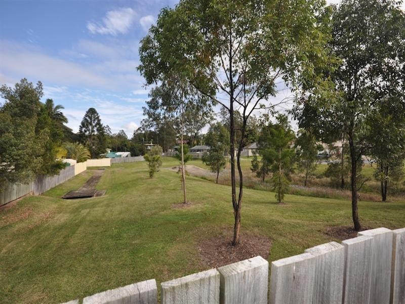 9 Desmond Street, Narangba QLD 4504