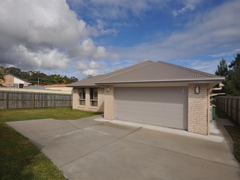 9 Desmond Street, Narangba QLD 4504